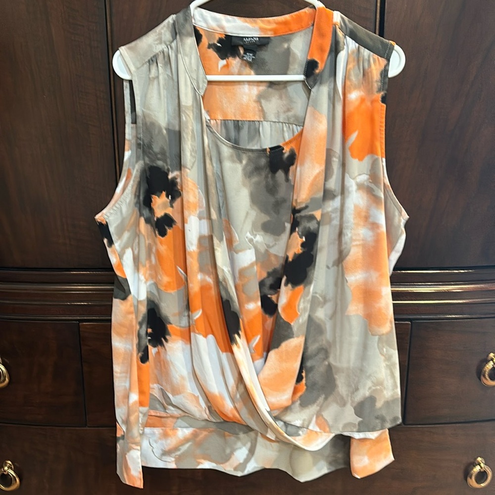 Alfani woman size 16 W gray black salmon white colors new without tag